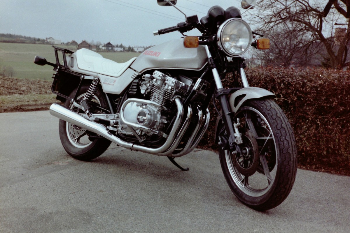 Suzuki GSX 1100E  1985 - 1988